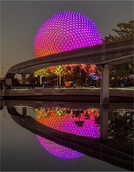 Richard-Eichel-Reflections-of-Space-Ship-Earth-Dec-2024-Digital-Color-Beginner-1st-Place