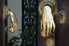 Marilyn-Baldi-Open-Door-II-Feb-2021-Special-Topic-Door-Knobs-DIGITAL_Color-Salon-Award