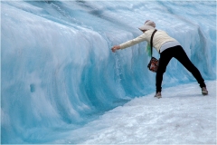 Rabindra-Robin-Paul_Collecting-Souvenir-Ice-Water_Feb-2022_Special-Contest-Ice-DIGITAL-Color-Salon_2nd-Place