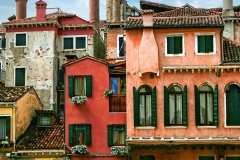 Lilia-Maloratskiy-Windows-of-Cannaregio-Venice-Italy-Jan-2023-Old-Buildings-Digital-Color-Advanced-Second-Place