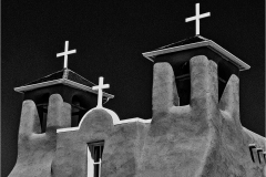 John-Sandstedt-Crosses-of-the-San-Francisco-de-Asis-Mission-Church-April-2023-Digital-Mono-Salon-Award