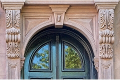 Ira-Brodsky-Front-Door-Lintel-Oct-2024-Digital-Color-Theme_-Architectural-Detail-Advanced-Award