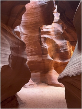 Anoop-Srivastava-Antelope-Canyon-Dec-2024-Digital-Color-Beginner-Award