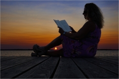 Victor-Mistretta-Sunset-Reading-Feb-2025-Digital-Color-Salon-Award