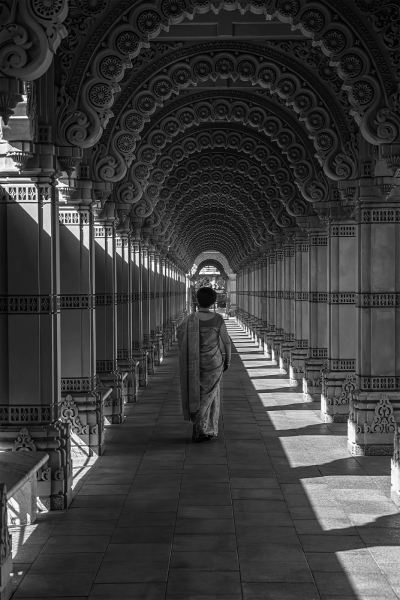 Lilia-Maloratskiy-Woman-in-the-Temple-Dec-2025-Digital-Mono-Open-Master-Award
