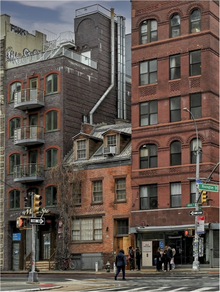 Rich-Despins-Feeling-Squeezed-Oct-2025-Digital-Color-Open-Master-Award